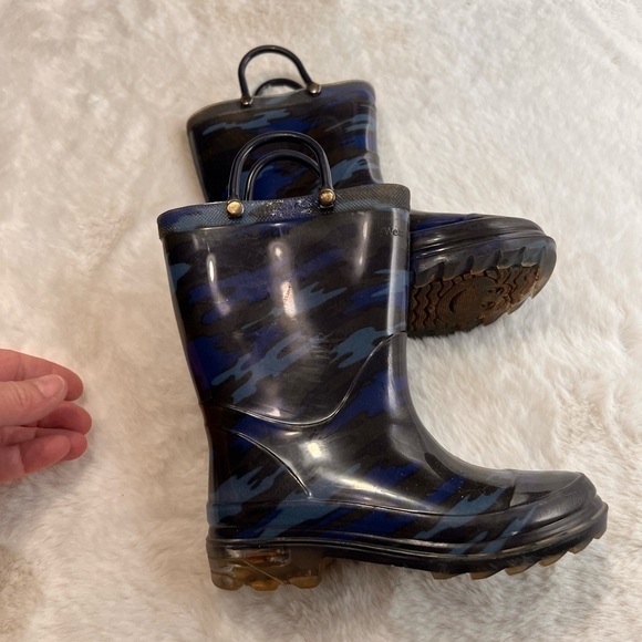Western Chief rain boots size 9/10 - Picture 1 of 8